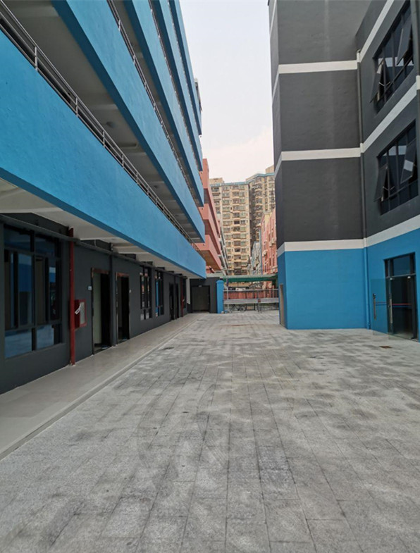 深圳市龙岗区南联龙城广场学校附近培训基地出租